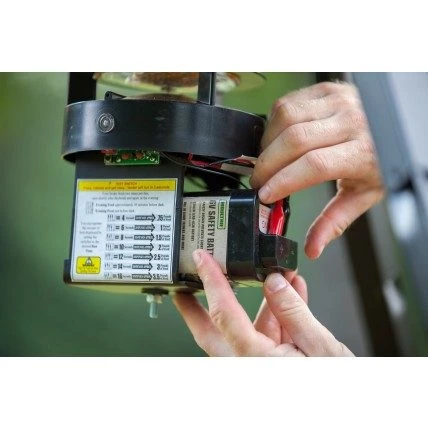 Moultrie 6-Volt Rechargeable Safety Battery 3 Moultrie 6-Volt Rechargeable Safety Battery